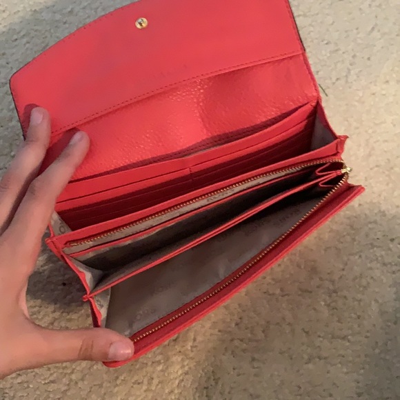 Michael Kors wallet - Picture 3 of 3